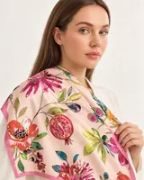 Pembe Çiçek Bahçesi %100 İpek Twill Eşarp — 3
