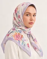 Lavanta Bordürlü Suluboya Çiçekli %100 İpek Twill Eşarp — 4
