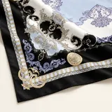 Pudra Mavisi Siyah Barok %100 İpek Twill Eşarp — 6