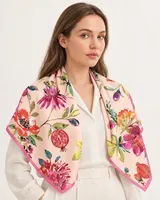 Pembe Çiçek Bahçesi %100 İpek Twill Eşarp — 1